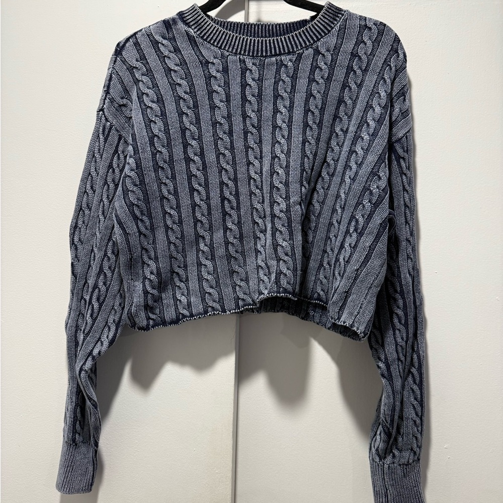 Aerie Cable Knit Gray Sweater Size M